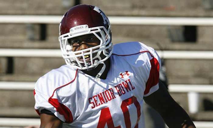 von-miller-senior-bowljpg-591661b4dfbdb376